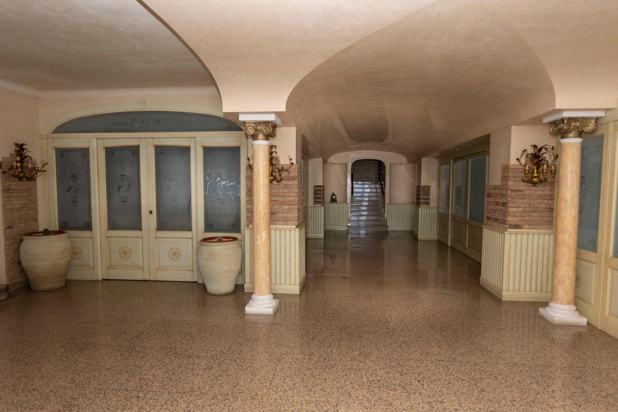 Hotel Terrazzo Sul Mare Тропеа Екстер'єр фото