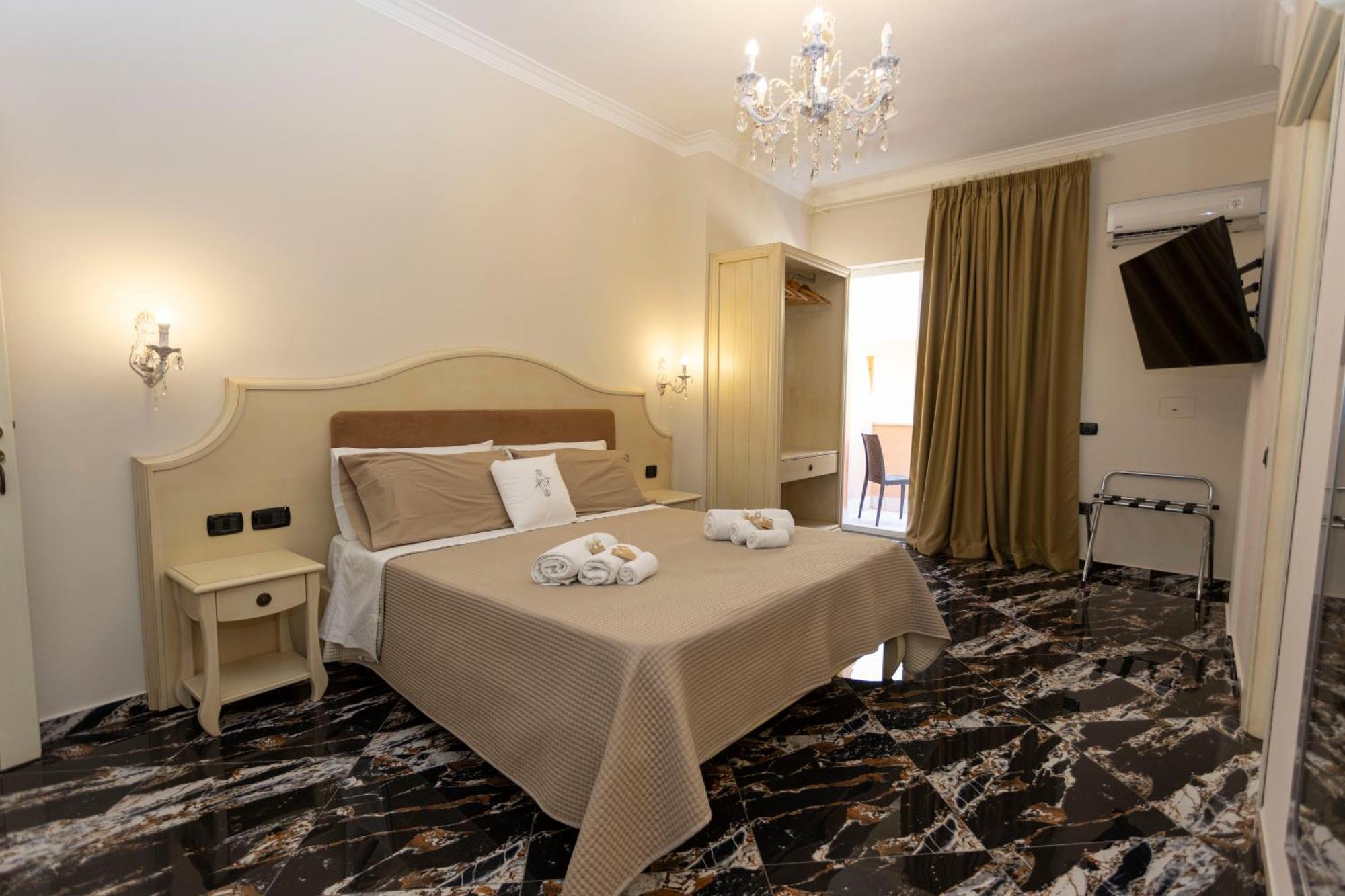 Hotel Terrazzo Sul Mare Тропеа Екстер'єр фото