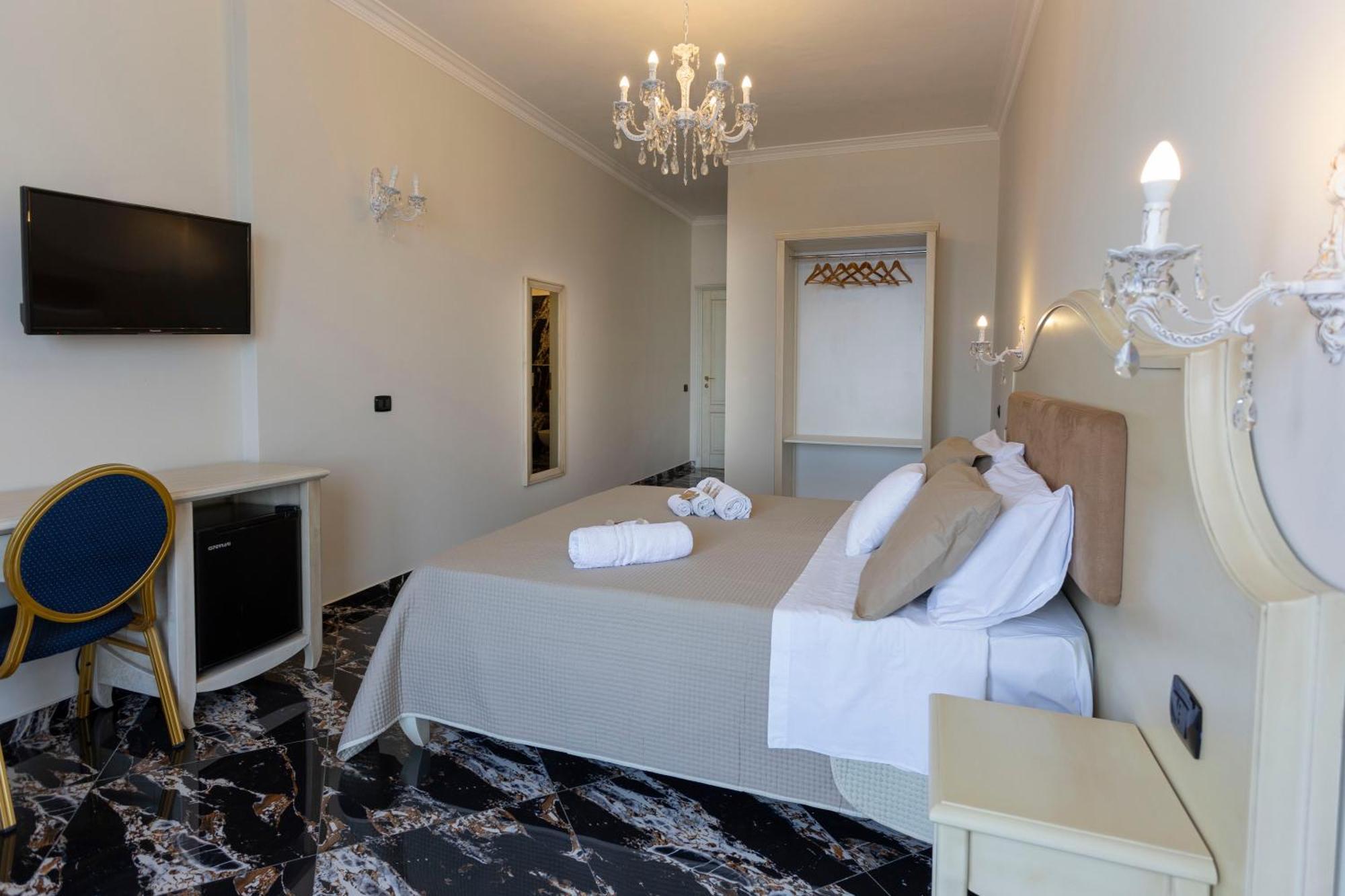 Hotel Terrazzo Sul Mare Тропеа Екстер'єр фото