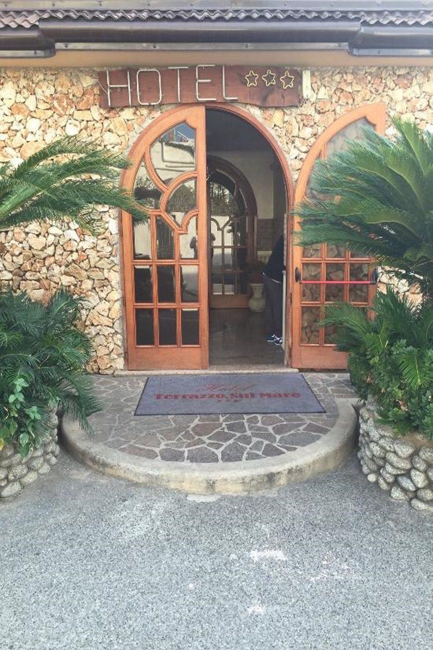 Hotel Terrazzo Sul Mare Тропеа Екстер'єр фото